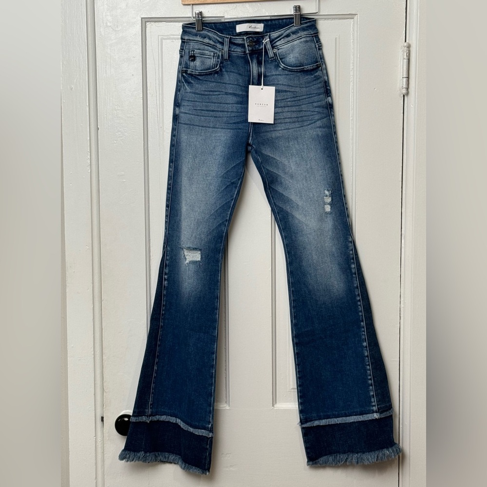 Women’s KanCan USA High Waisted Flare Jeans NWT size 5/6